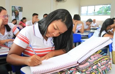Governo de Alagoas implanta Programa de Ensino Médio Inovador na rede estadual