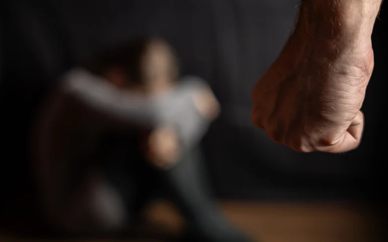 Mulher é agredida com tacho durante discussão em Várzea Paulista