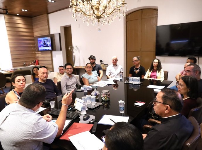 Prefeitura debate andamento das obras de restauração da Igreja Matriz de Marechal com Iphan e comunidade católica