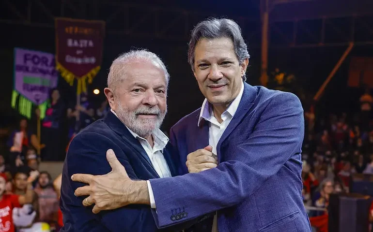 Lula convoca Haddad para discutir crise na Petrobras; veja quem participa da reunião