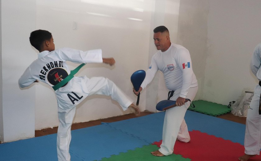 Ronda no Bairro inaugura Centro de Treinamento para ensino de Taekwondo a crianças do programa