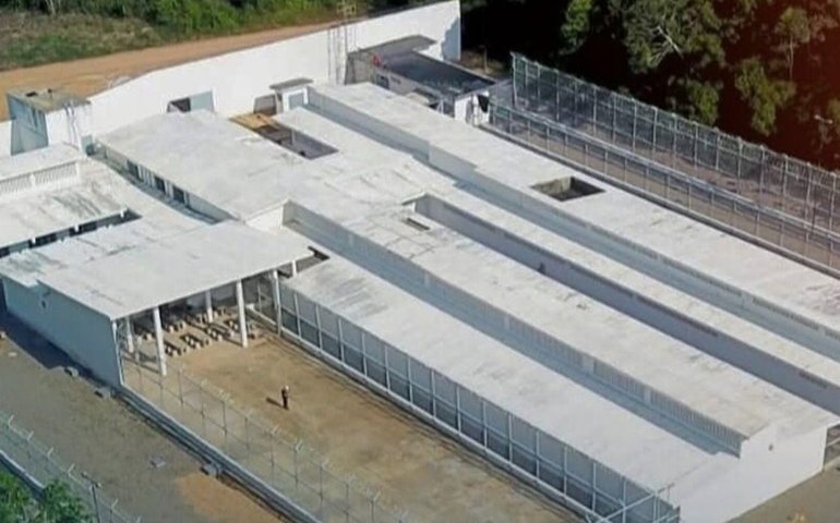 Autoridades buscam 12 detentos após fuga em presídio de Maués (AM)