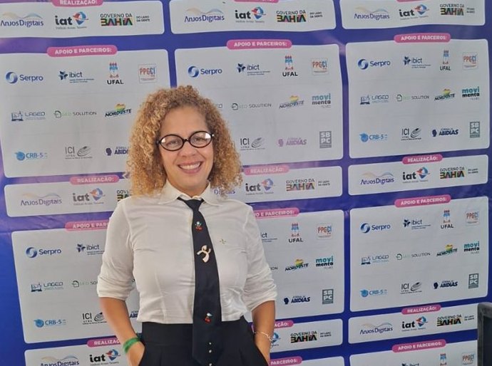 Pesquisadora do Cesmac conquista terceiro lugar em evento nacional com trabalho sobre letramento digital