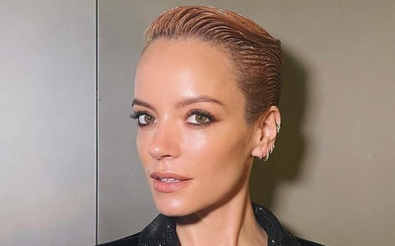 Lily Allen diz que filhas prejudicaram sua carreira: 'Arruinaram tudo'