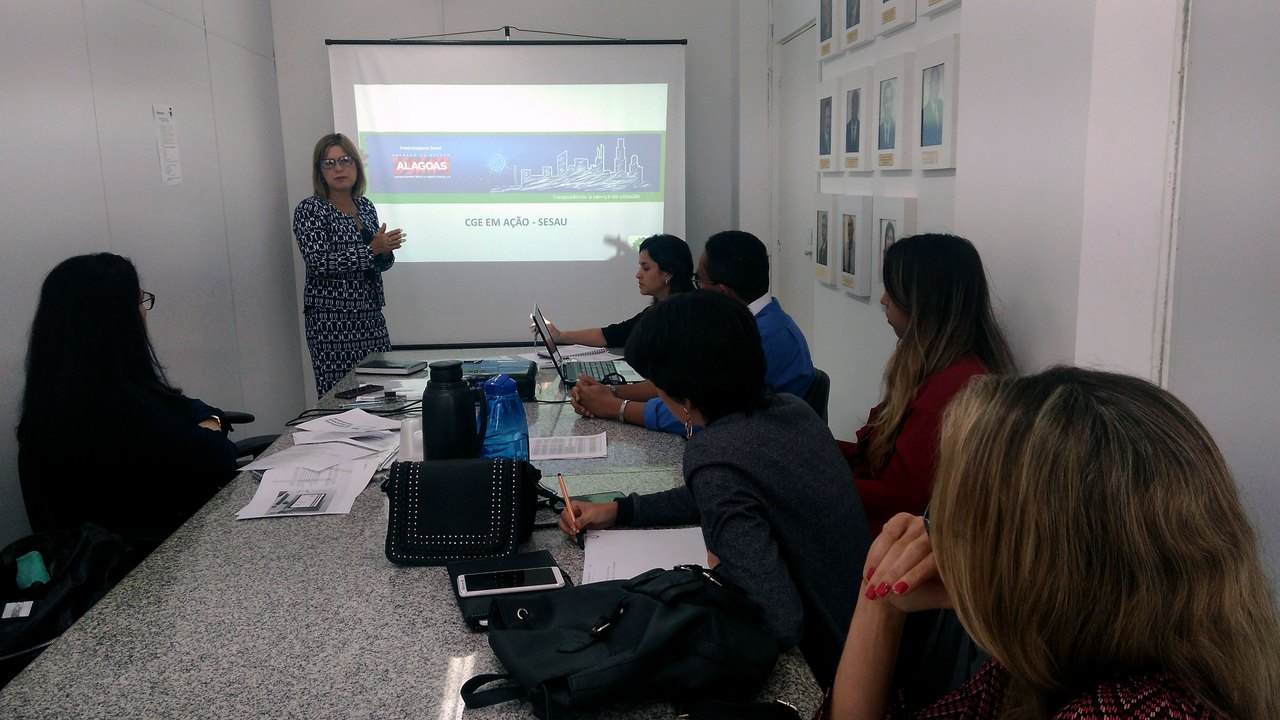 Controladoria-Geral do Estado promove capacitação sobre procedimentos administrativos e transparência