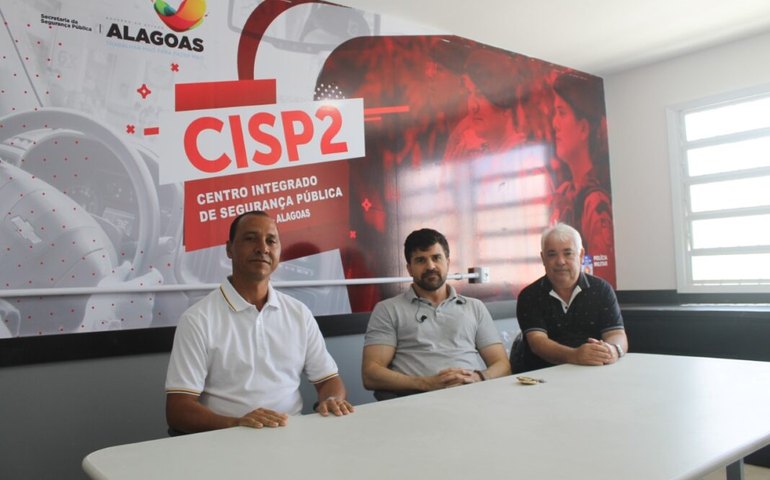 Polícia Civil vai cooperar com a Prefeitura de Penedo para coibir abandono de animais
