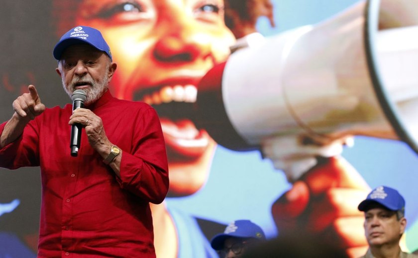 Lula diz que não aceitará intromissão de país estrangeiro no Brasil