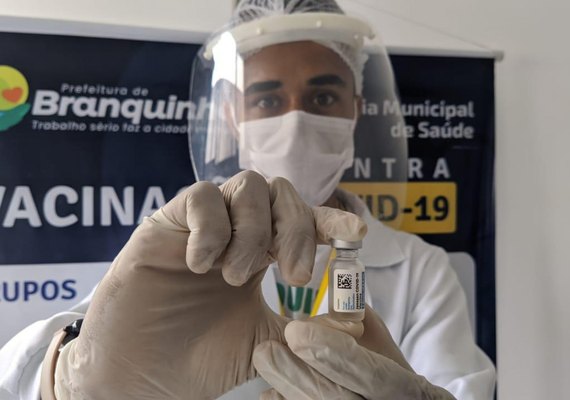 Saúde de Branquinha começa a aplicar vacina da Janssen contra a Covid-19
