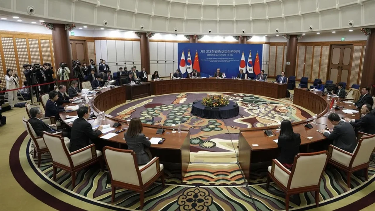 Coreia do Sul, China e Japão discutem maior cooperação no comércio em meio à guerra tarifária