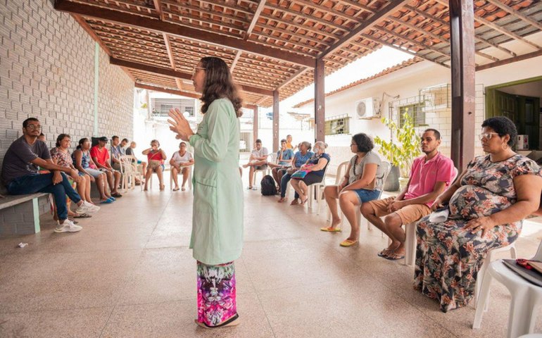 Maceió inicia ações em alusão ao Dia Mundial de Saúde Bucal