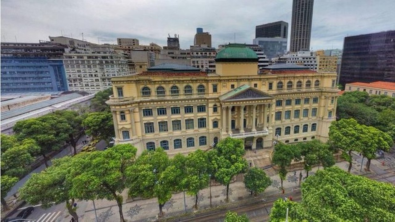 Biblioteca Nacional lança primeiro Glossário Ilustrado de Livros Raros