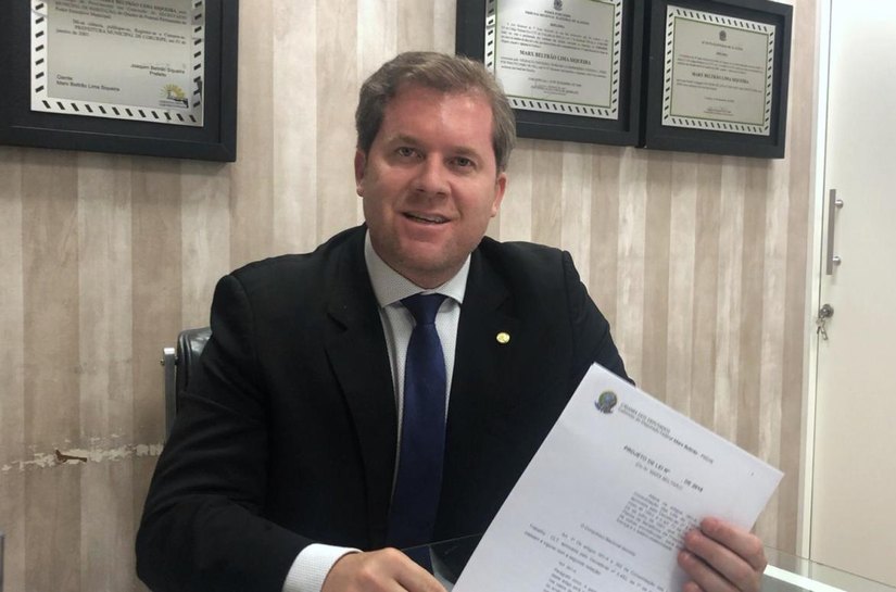 Projeto de Marx amplia a licença maternidade de acordo com a OMS