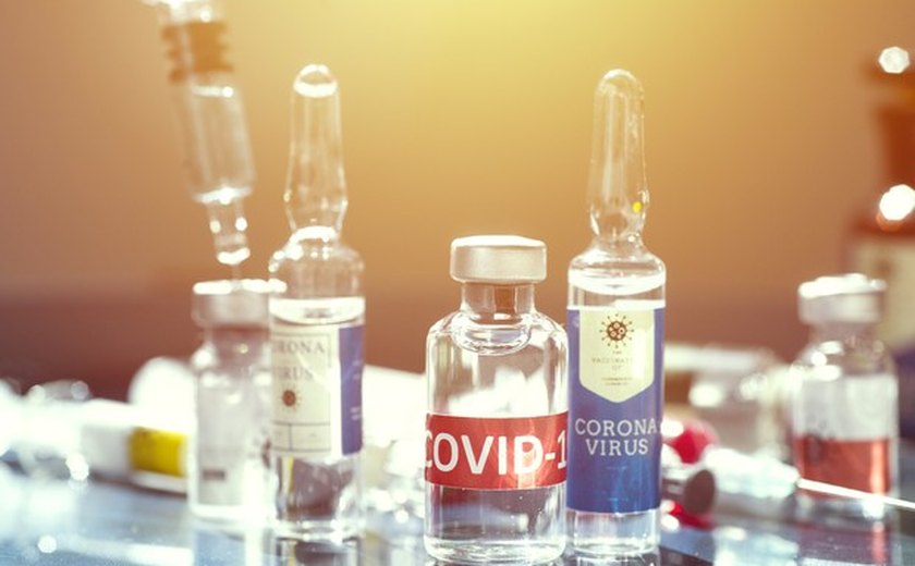 China dá aval provisório para vacina da Sinopharm, permitindo uso em massa