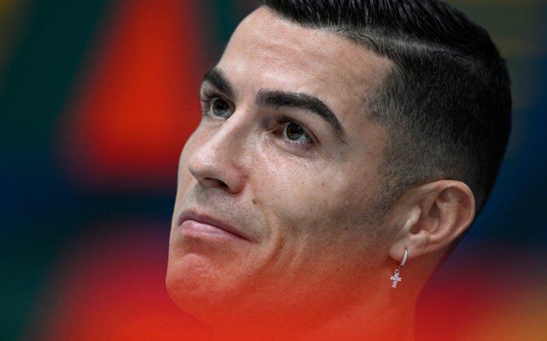 Manchester United encerra ‘novela’ e confirma saída de Cristiano Ronaldo
