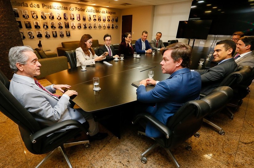 Fábio Bittencourt discute pautas do Judiciário com presidente da OAB