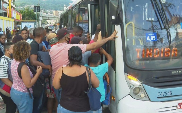 Funcionários do BRT do Rio entram em greve