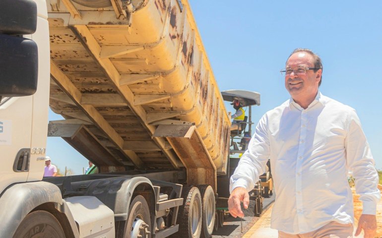 No mês de aniversário de Arapiraca, prefeito Luciano inicia entrega de dezenas de obras à população