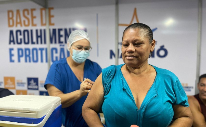 Ação da SMS Maceió incentiva autocuidado e prevenção ao câncer