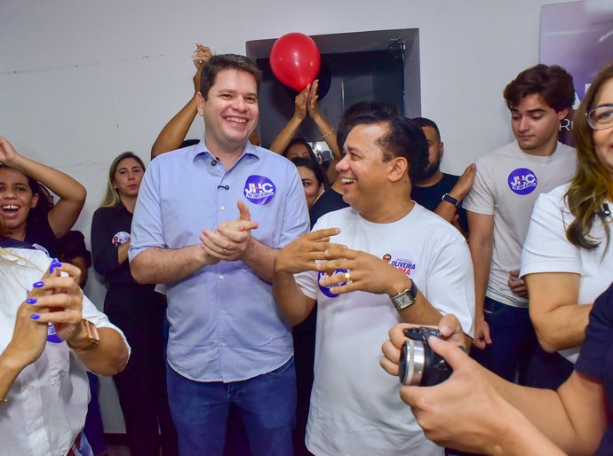 Em Arapiraca, Davi Davino Filho destaca liderança do pastor Oliveira e defende renovação para Alagoas
