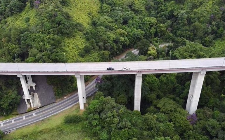 Rodovia dos Tamoios: concessionária tira dúvidas sobre pedágio free flow