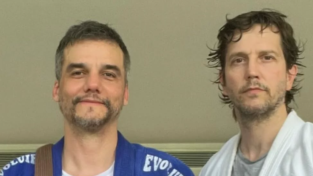 Wagner Moura e Vladimir Brichta treinam juntos no Rio