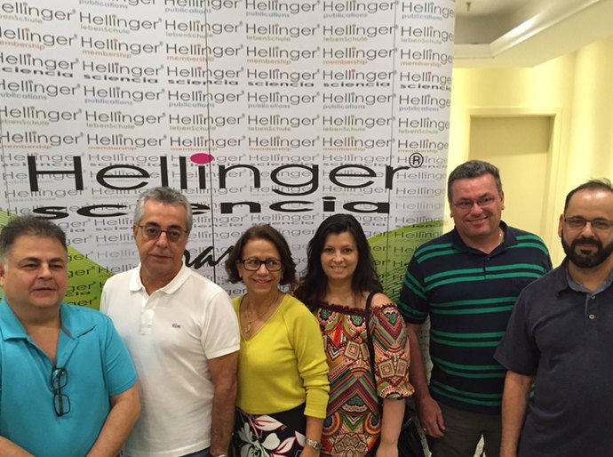 Desembargadores e juízes participam de curso sobre Constelações Familiares