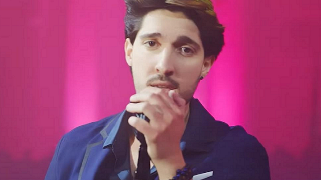 Alex Fava canta o medo de amar em novo single