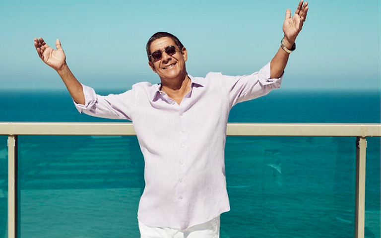 Zeca inicia dia 28 mini-tour pelos EUA e Canadá