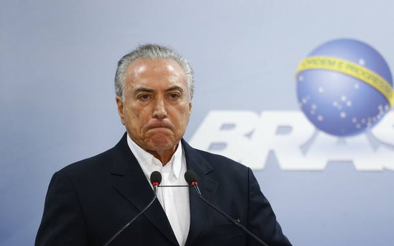 Temer reúne ministros para avaliar se revoga decreto que convocou Forças Armadas