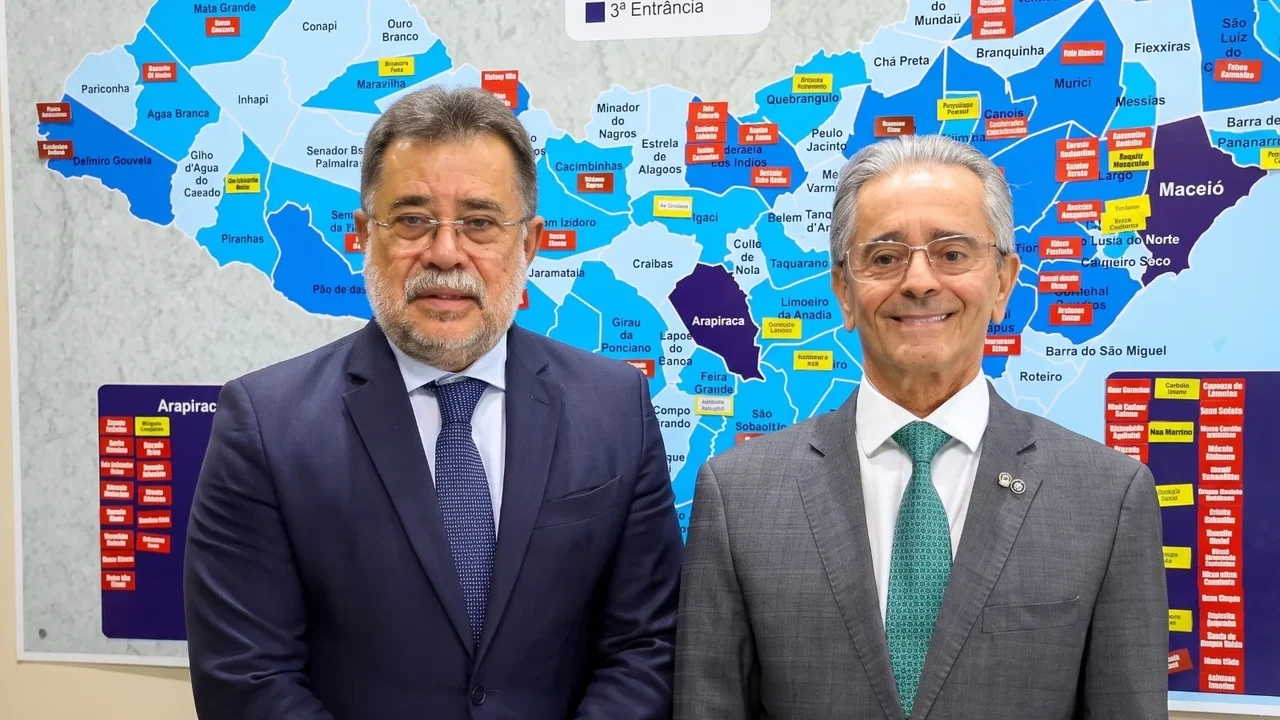 Ministério Público de Alagoas recebe visita do governador em exercício Fábio Bittencourt