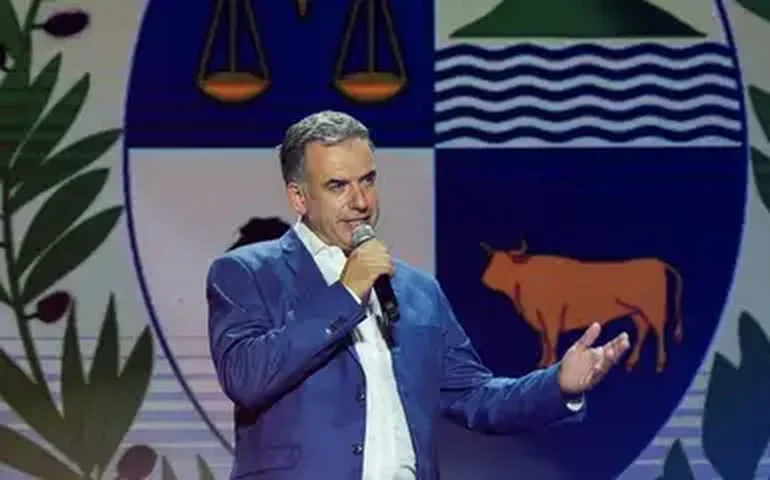 Presidente do Uruguai afirma que país está pronto para mediar negociações internacionais