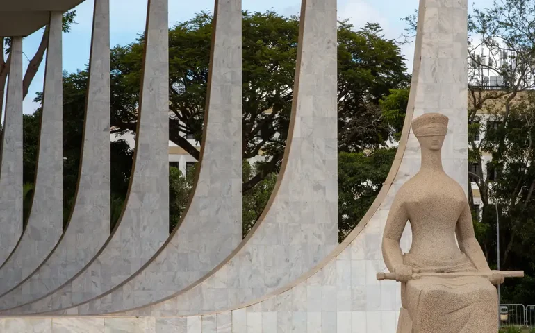 AGU: ação no STF é a favor do ato do governo que elebou IOF e não contra Congresso, diz Messias