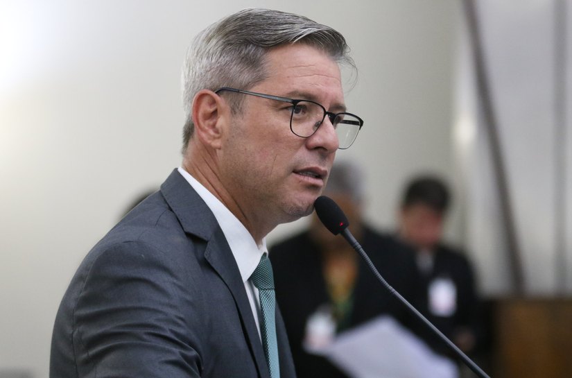 Cabo Bebeto pede recuperação de trechos de rodovias estaduais