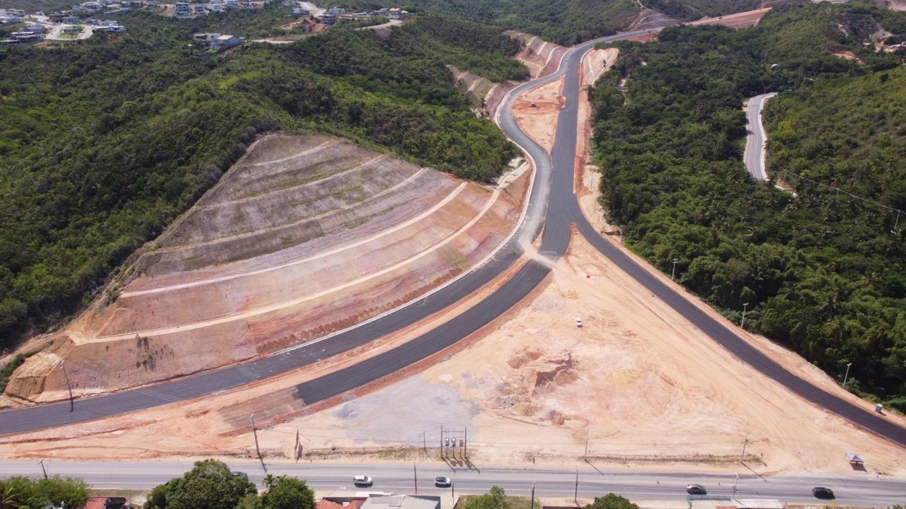 Tecnologia japonesa reforça solo e garante estabilidade em obra da AL-102 Norte