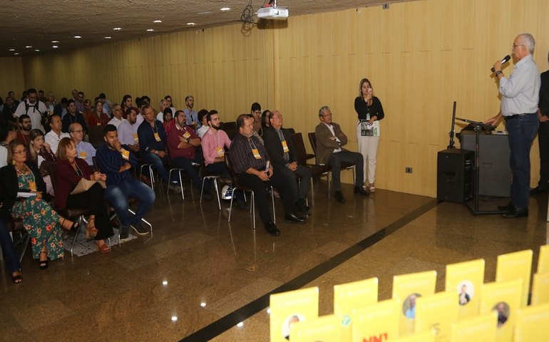 Prefeito discute verticalização urbana durante workshop