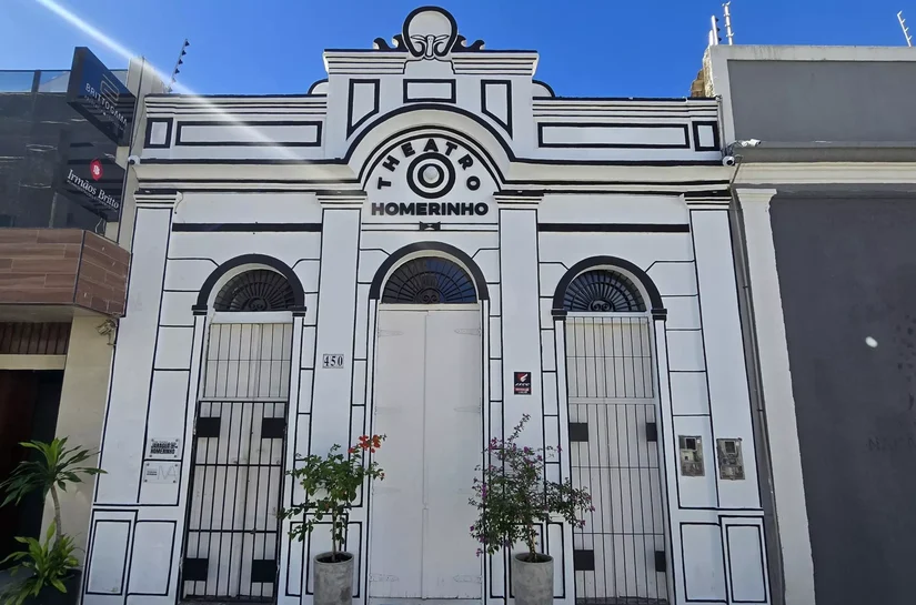 Espetáculo ‘Você fala Javanês?’ tem apresentações marcadas no Theatro Homerinho nos dias 10, 11 e 12 de abril