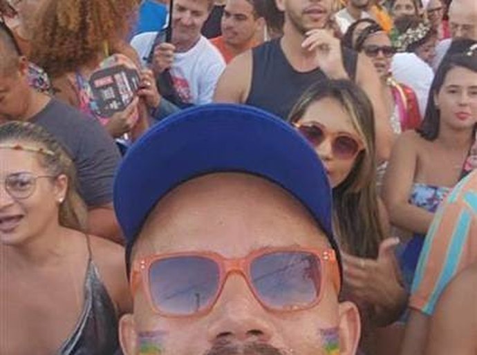 Carnaval sem perrengue: dicas da CAIXA para cair na folia com segurança