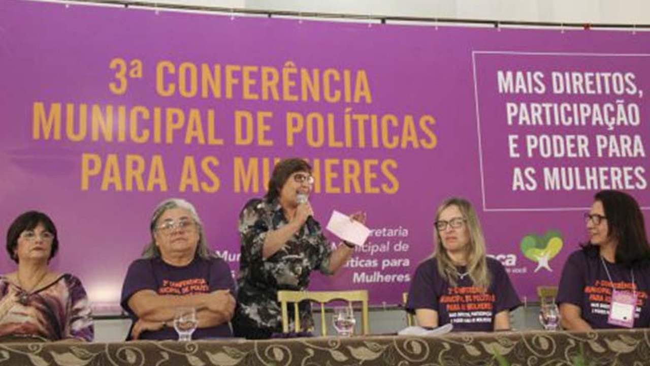 Arapiraca: Célia defende união de homens e mulheres para avanço social