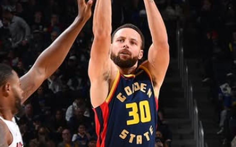 Stephen Curry brilha em casa, conquista MVP e Time Shaq vence o All-Star Game da NBA