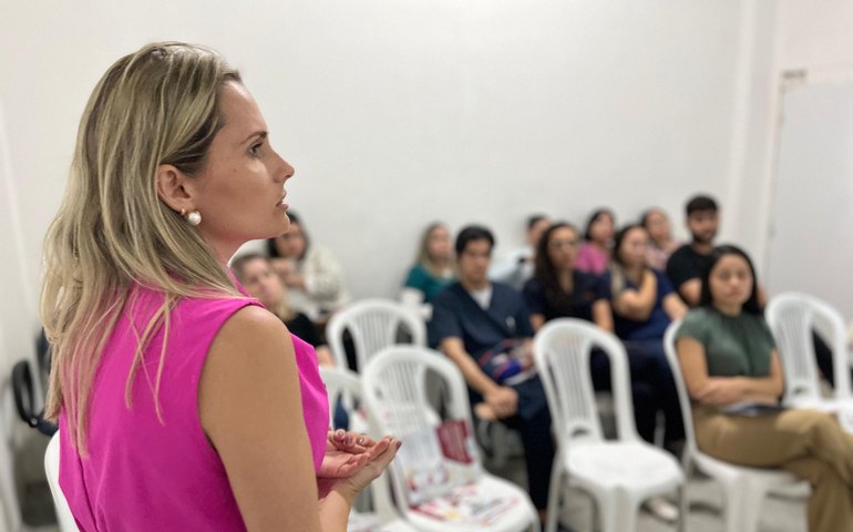 Hospital de Emergência do Agreste promove encontro científico sobre os aspectos nutricionais nas doenças renais