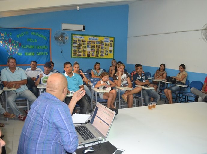 Educação de Cajueiro se modeniza com sistema de documentação escolhar online