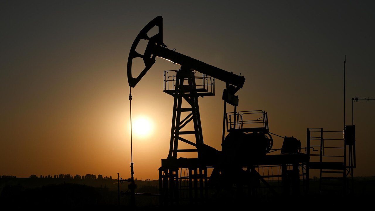 Petróleo baixa e depois estabiliza após declarações de Trump sobre política comercial dos EUA