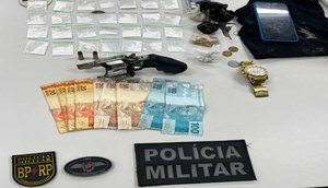Drogas e armas apreendidas em Socorro / Foto: Foto: Ascom/PMSE