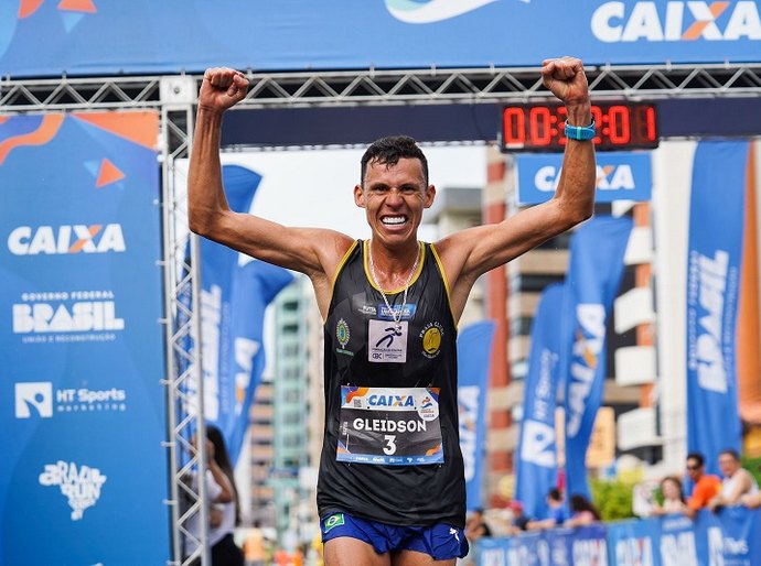 Etapa de Maceió do Circuito CAIXA tem bicampeão no masculino e vitória de atleta da casa no feminino