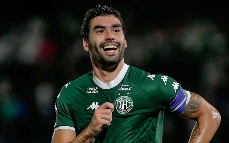 Guarani negocia renovação com Bruno Mendes após saída de Caio Dantas
