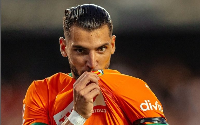 Jogador do Valencia, da Espanha, é detido por suposta agressão sexual 