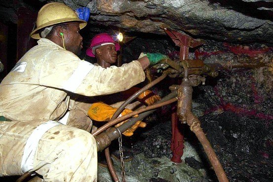 Mponeng na África do Sul, local da descoberta da Desmondforudis audaxviator, em 2008.