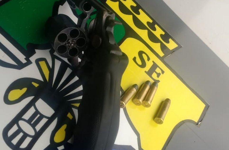 arma utilizada pelos suspeitos
