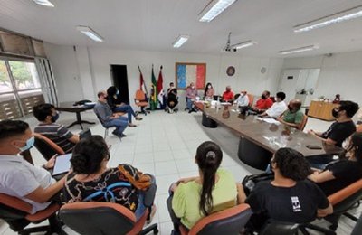 Gestão da Ufal busca saída para contratar intérpretes e tradutores de Libras  