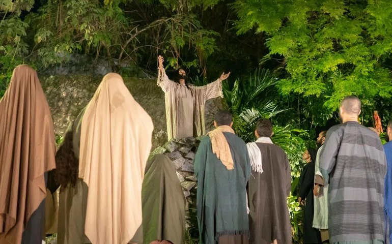 Paixão de Cristo de Santa Luzia do Norte celebra 35 anos como um dos maiores espetáculos da fé em AL